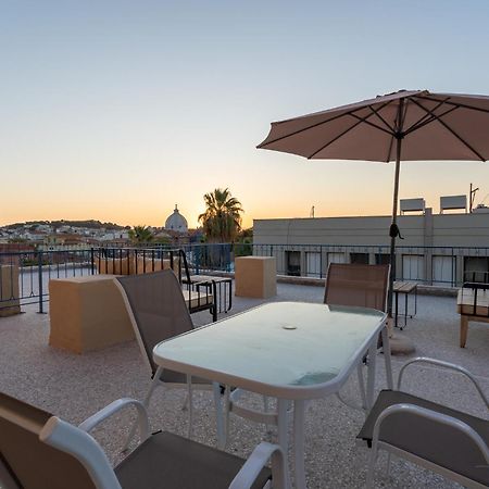 Central Mytilene City-View Apartment For 7 Exterior photo