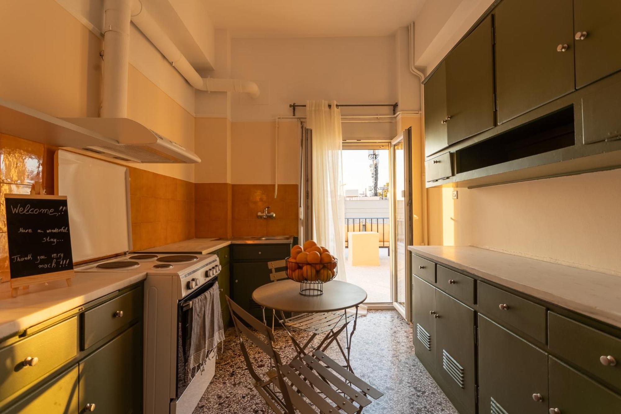 Central Mytilene City-View Apartment For 7 Exterior photo